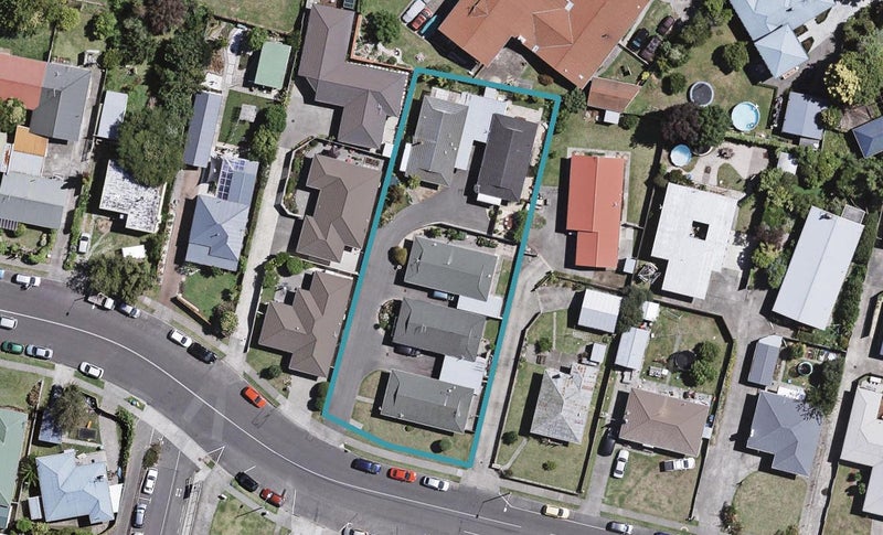 1/21 WHITE STreet, TARADALE, NAPIER - Carousel 1