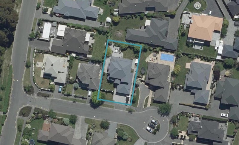 5 Saint Clair Close, Harewood, Christchurch - Carousel 1