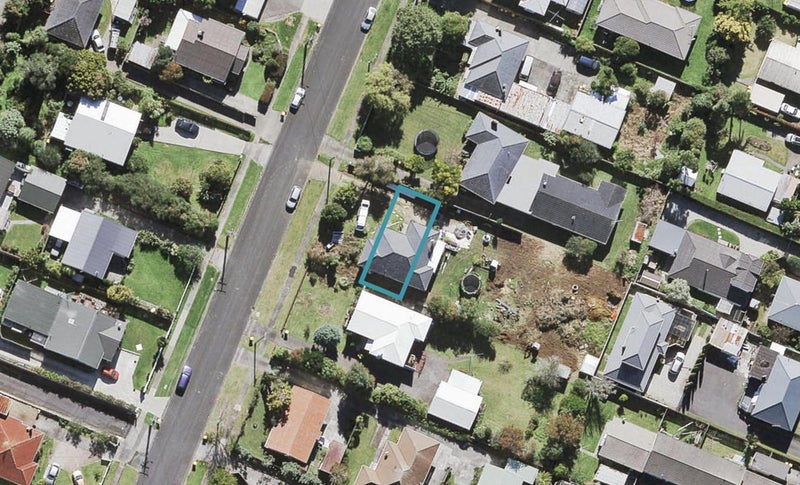 95B Lynwood Road, New Lynn, Auckland - Carousel 1