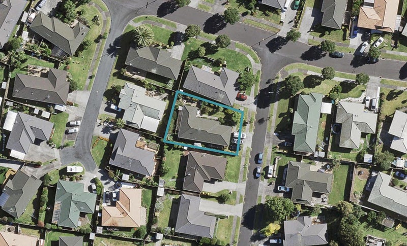 3 Matilda Place, Weymouth, Auckland - Carousel 1