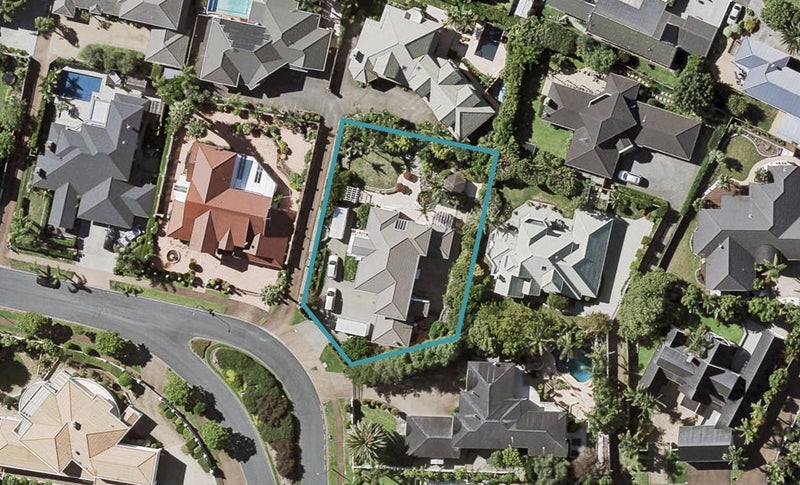 54 Manor Park, Sunnyhills, Auckland - Carousel 1