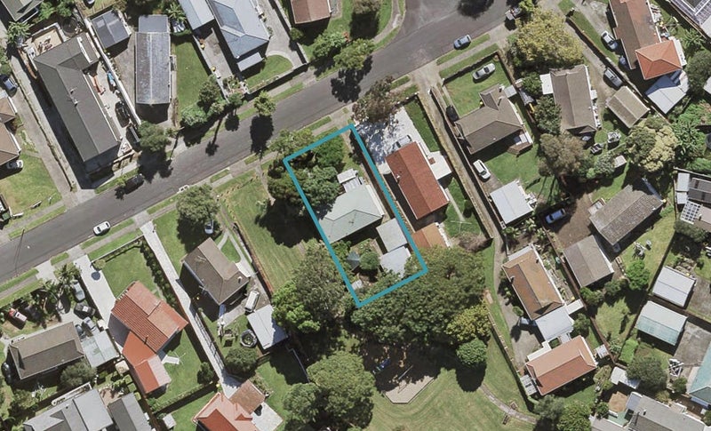 11 Caringbah Drive, Papatoetoe, Auckland - Carousel 1