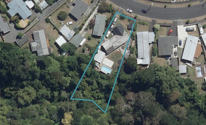 35 Fitzroy Avenue, Fitzroy, Hamilton - Carousel 1