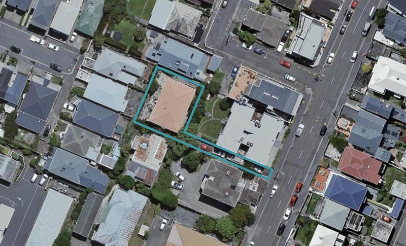 1/9A Hawker Street, Mount Victoria, Wellington - Carousel 1
