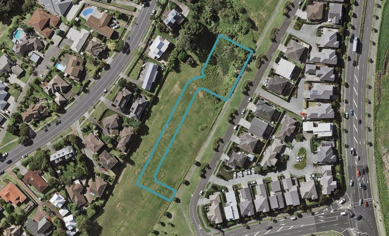 1 Georgie Salter Crescent, St Johns, Auckland - Carousel 1