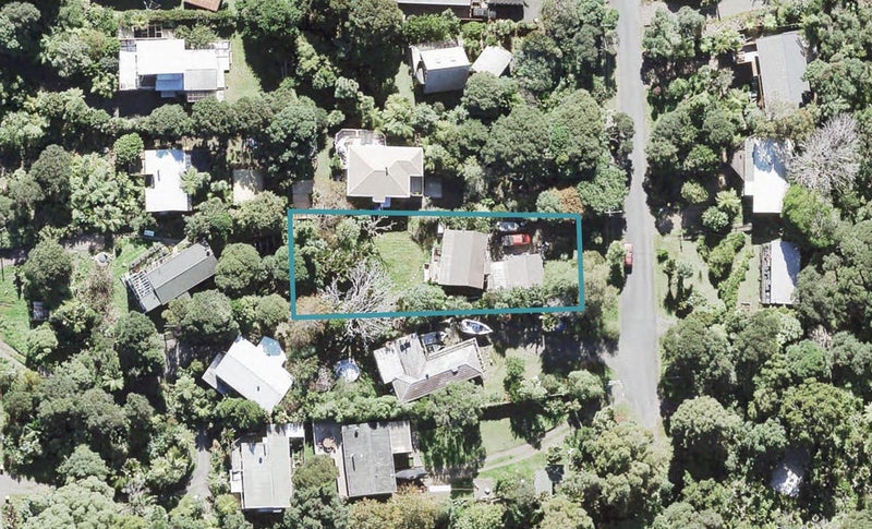 21 Ocean View Road, Huia, Auckland - Carousel 1
