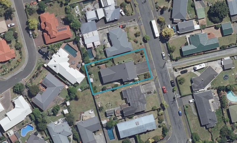 38 Berkley Avenue, Hillcrest, Hamilton - Carousel 1