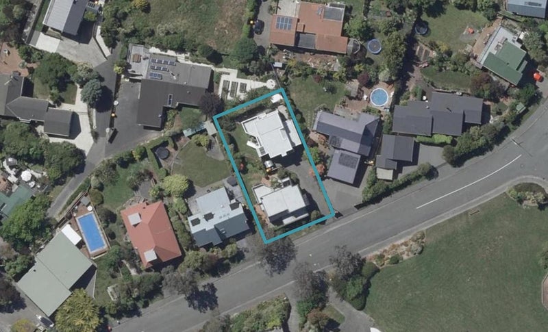 1/3 Santa Maria Avenue, Mount Pleasant, Christchurch - Carousel 1