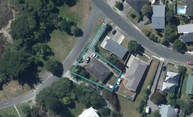 2 Romesdale Road, Papakowhai, Porirua - Carousel 1