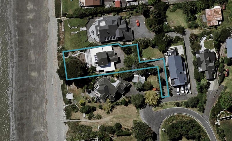 26 Kohutuhutu Road, Raumati Beach, Paraparaumu - Carousel 1