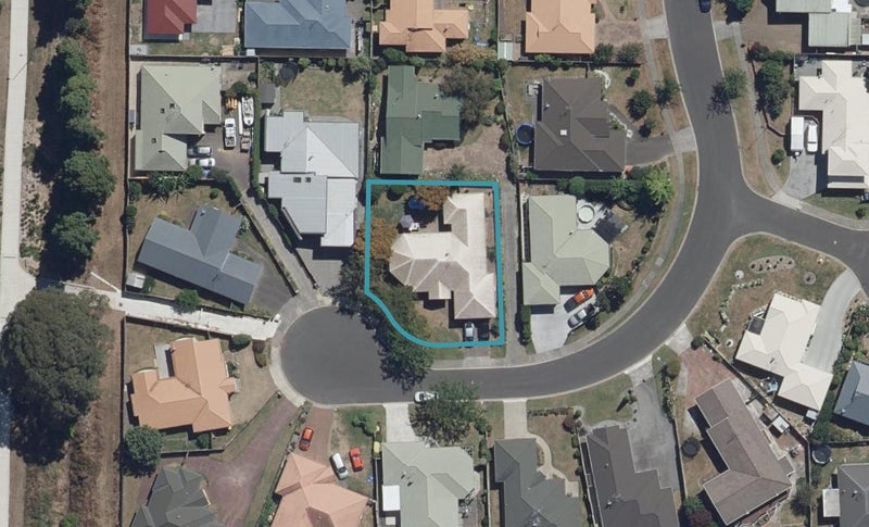 28 Hastings Place, Hamilton Lake, Hamilton - Carousel 1