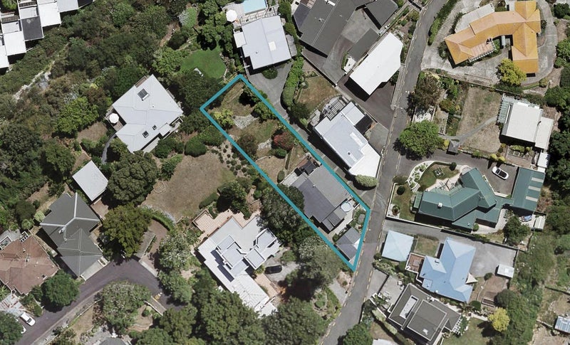 4 Milton Terrace, Hospital Hill, Napier - Carousel 1