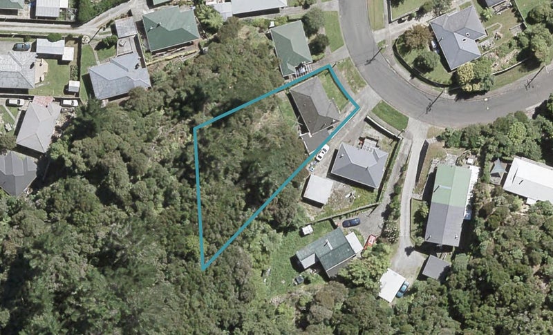 12 August Street, Stokes Valley, Lower Hutt - Carousel 1