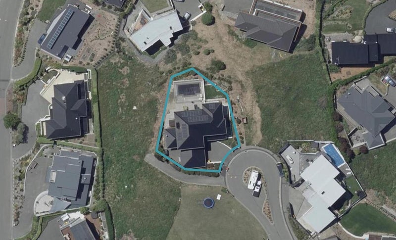 15 Pennine Way, Huntsbury, Christchurch - Carousel 1