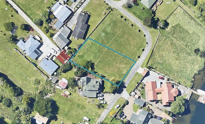 18 Te Wirihana Road, Mourea, Rotorua - Carousel 1