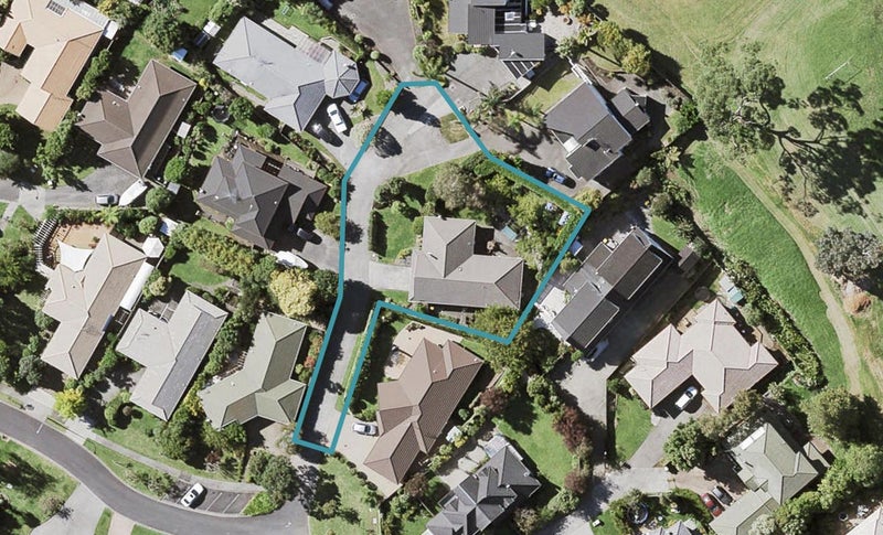 33 Westview Court, Somerville, Auckland - Carousel 1