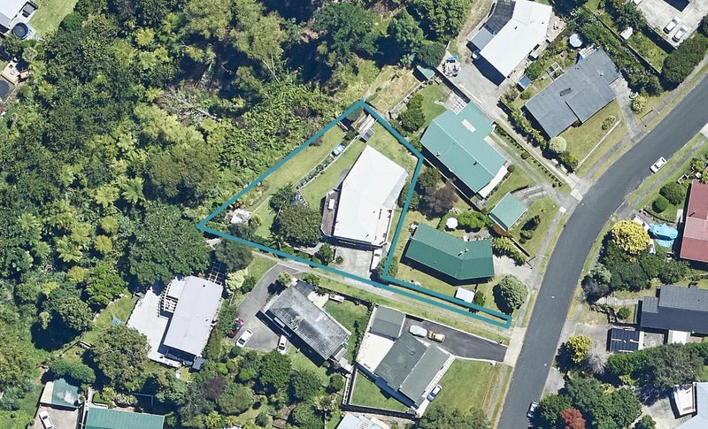 17 Graham Place, Bellevue, Tauranga - Carousel 1