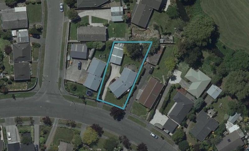 64 Warren Crescent, Hillmorton, Christchurch - Carousel 1