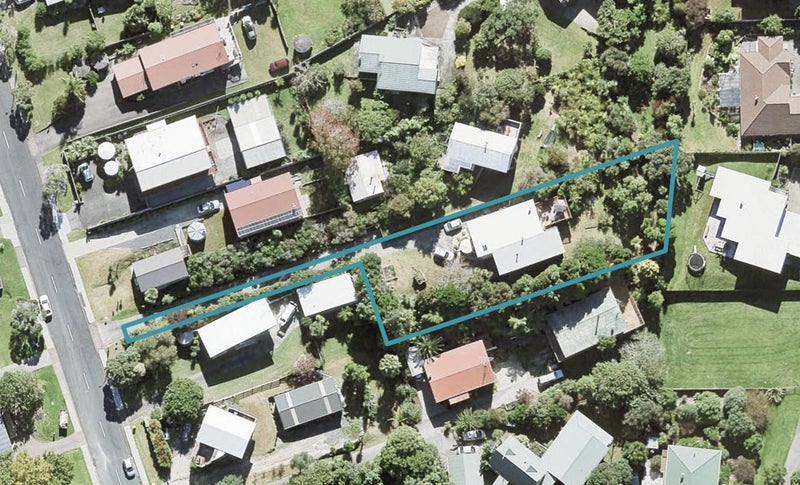 18 Everard Avenue, Army Bay, Whangaparaoa - Carousel 1