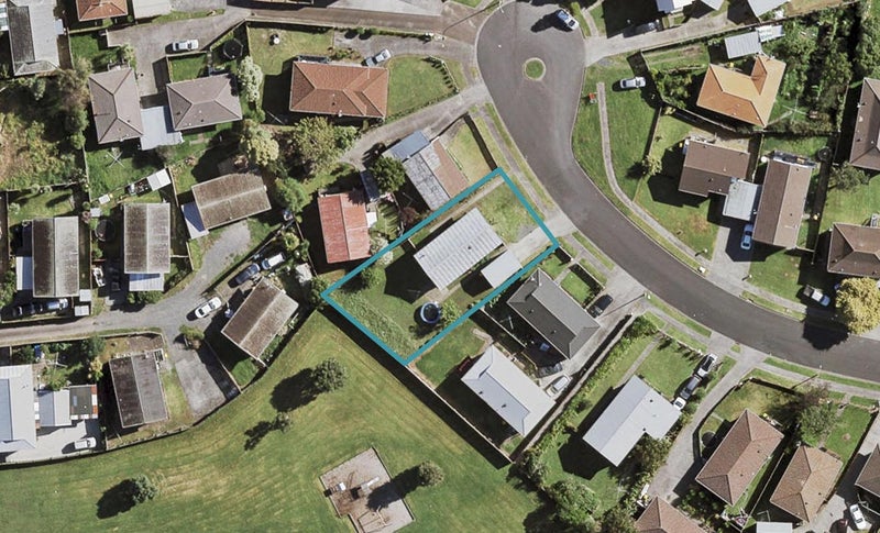 10 De Bloge Place, Clendon Park, Auckland - Carousel 1