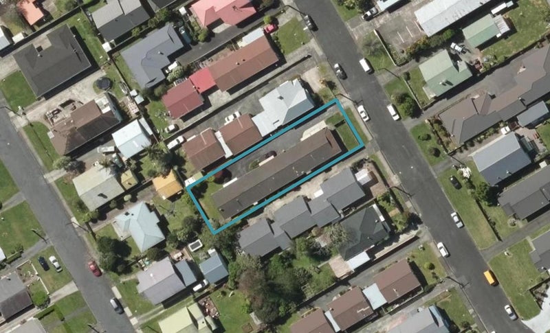 2/12 Armstrong Avenue, Woodhill, Whangārei - Carousel 1