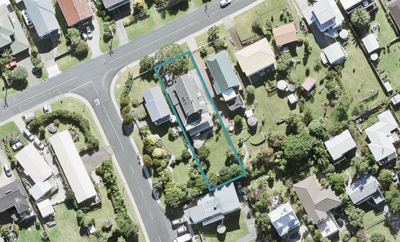 1431 Whangaparaoa Road, Army Bay, Whangaparāoa - Carousel 1