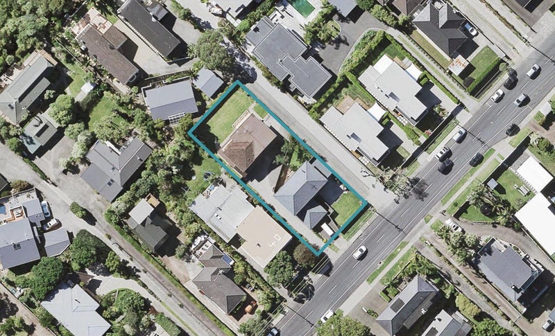 2/42 Aberdeen Road, Campbells Bay, Auckland - Carousel 1
