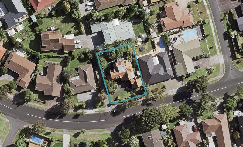 124 Walter Strevens Drive, Conifer Grove, Takanini - Carousel 1