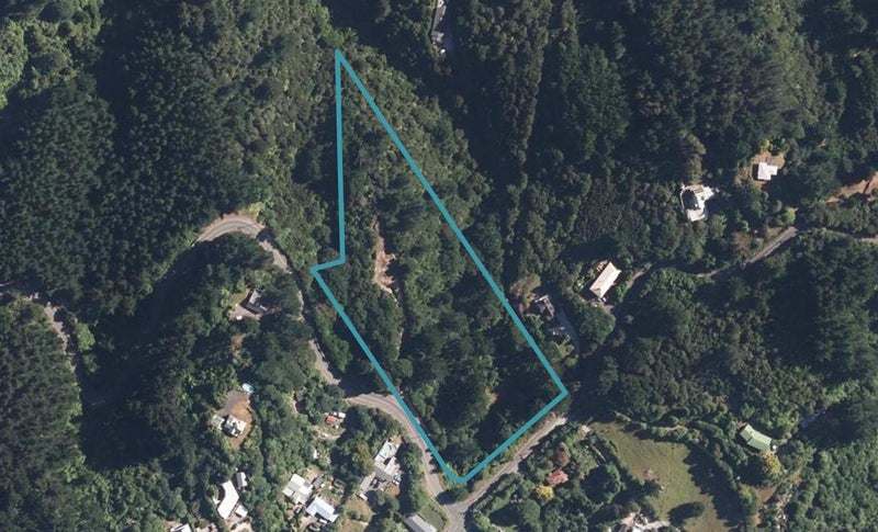 1 Sierra Way, Blue Mountains, Upper Hutt - Carousel 1