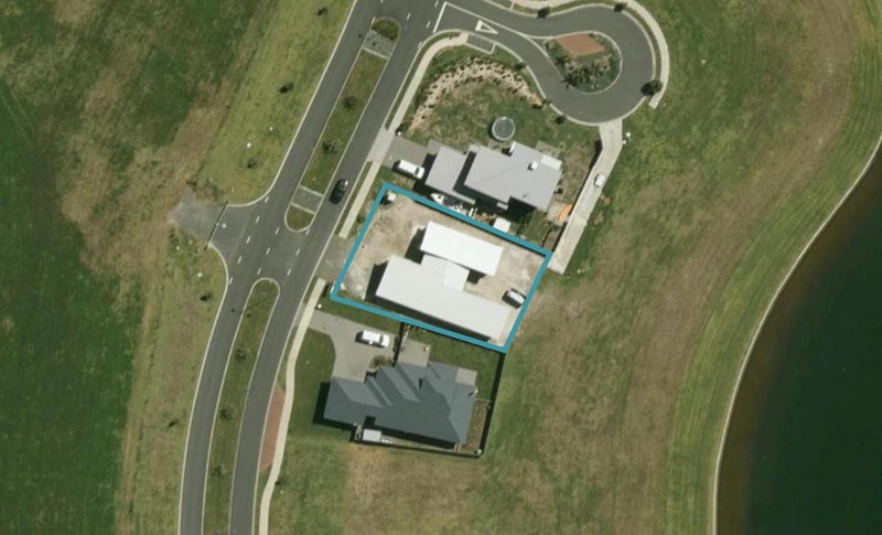 7 Waitemata Drive, One Tree Point - Carousel 1