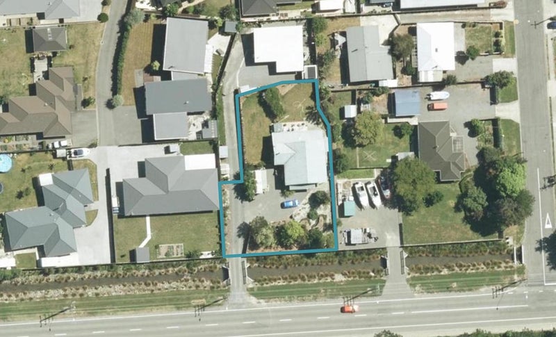 16 Old Renwick Road, Mayfield, Blenheim - Carousel 1