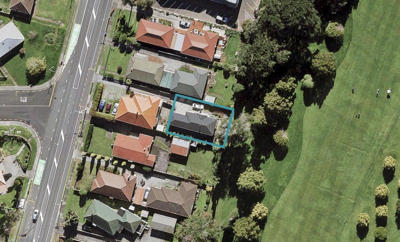 2/1400 Dominion Road, Mount Roskill, Auckland - Carousel 1