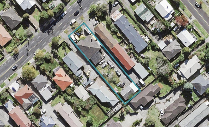 140 Hutchinson Avenue, New Lynn, Auckland - Carousel 1