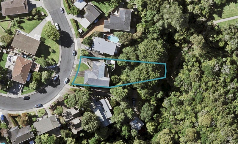 25 Tanglewood Place, Cockle Bay, Auckland - Carousel 1