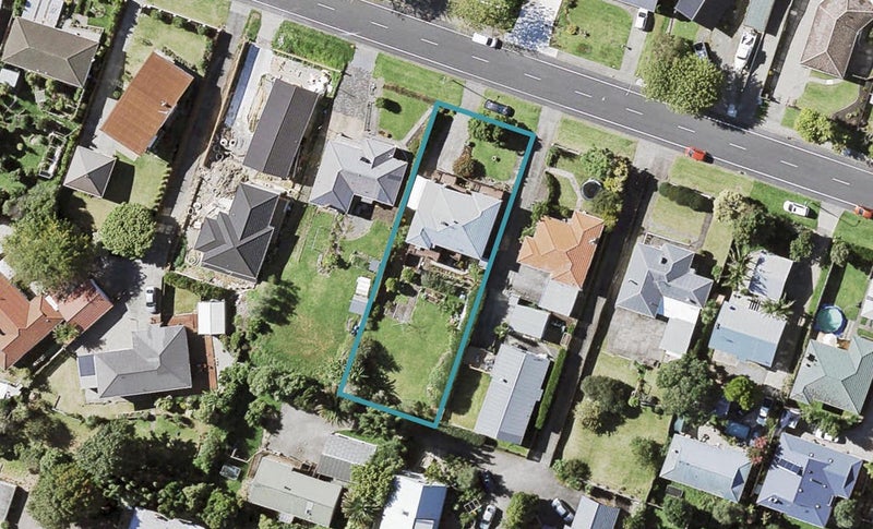 30 Rodney Street, Howick, Auckland - Carousel 1