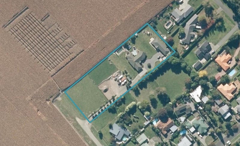 1205 Oliphant Road, Camberley, Hastings - Carousel 1