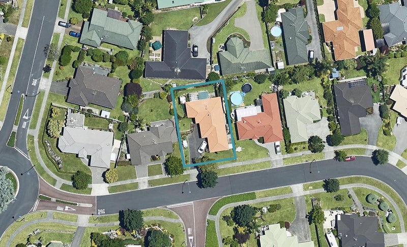 5 Amberley Crescent, Bethlehem, Tauranga - Carousel 1