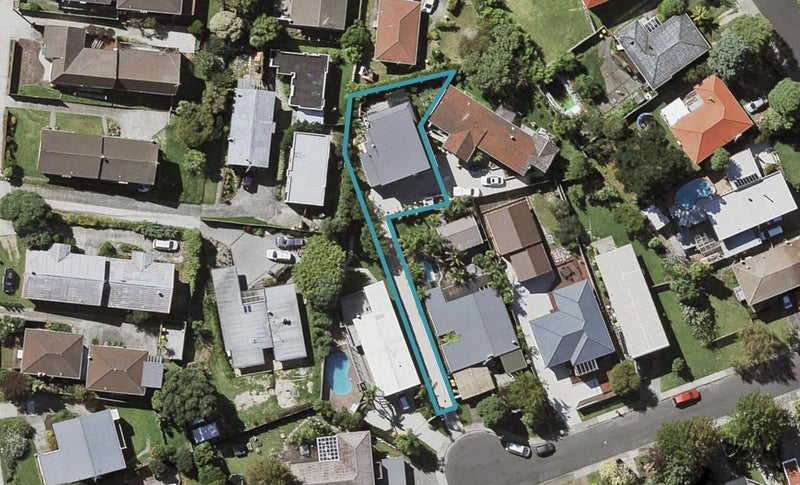9B Regal Place, Forrest Hill, Auckland - Carousel 1