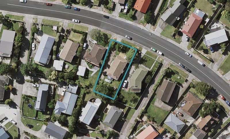 83 Athena Drive, Totara Vale, Auckland - Carousel 1