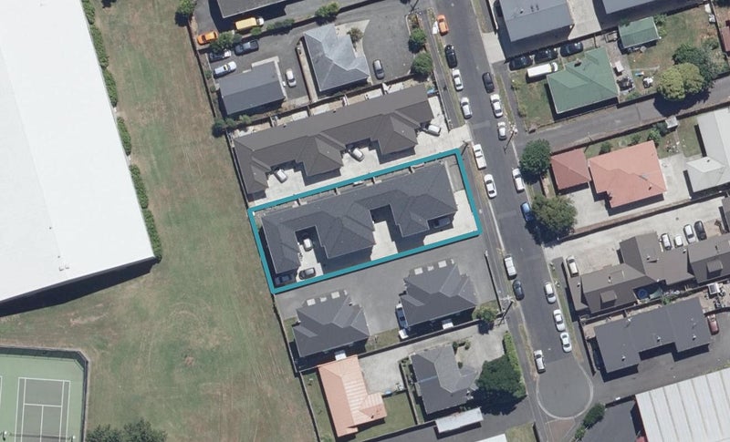 3/39 York Street, Hamilton East, Hamilton - Carousel 1