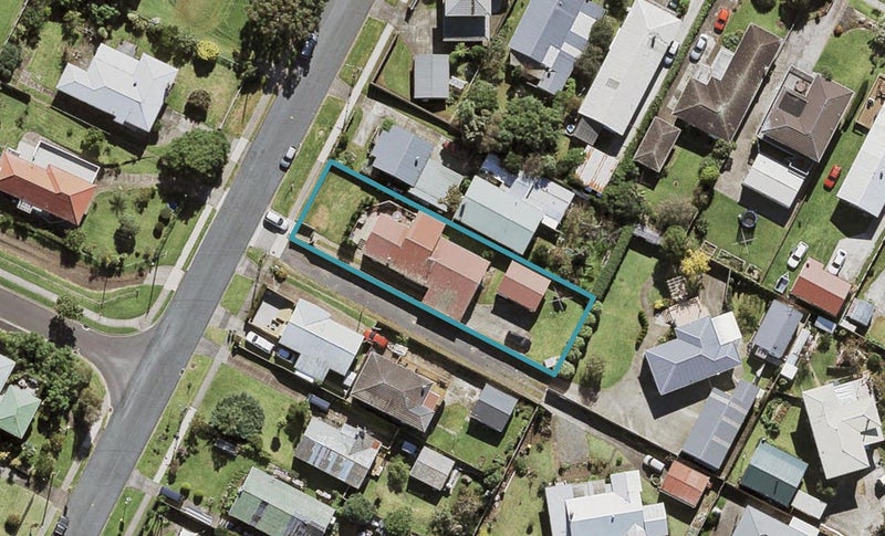 6 House Avenue, Mangere Bridge, Auckland - Carousel 1