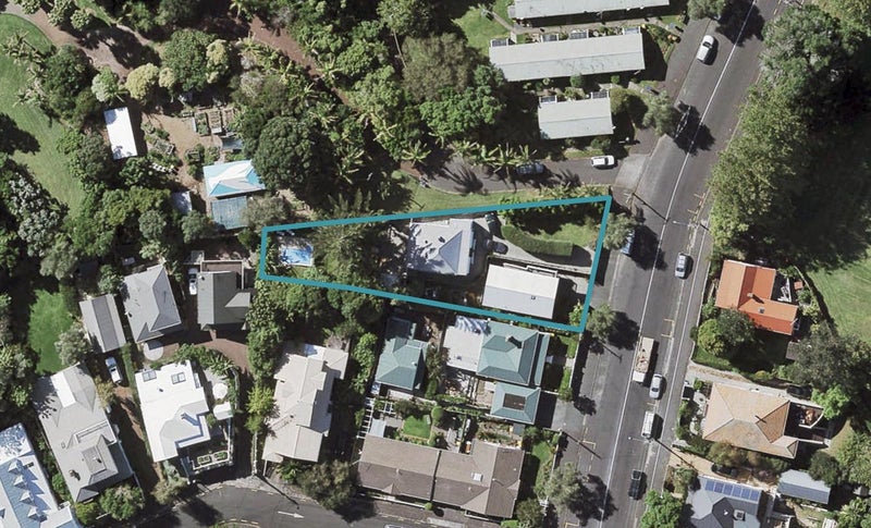 1/31 Vauxhall Road, Devonport, Auckland - Carousel 1