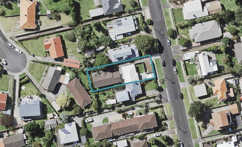 1/15 Wicklow Road, Narrow Neck, Auckland - Carousel 1