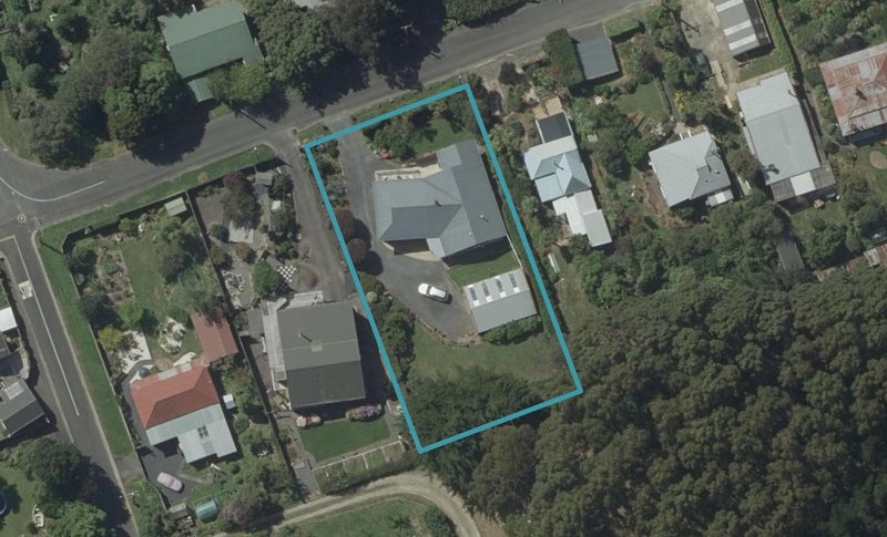 26 Waikana Street, Broad Bay, Dunedin - Carousel 1