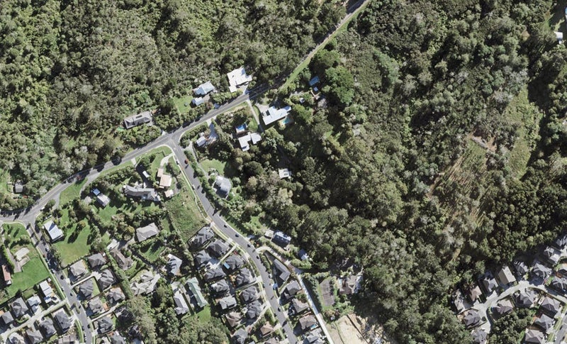 41A Lonely Track Road, Fairview Heights, Auckland - Carousel 1