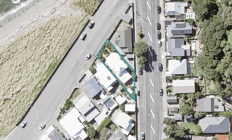 5 Marine Parade, Eastbourne, Lower Hutt - Carousel 1