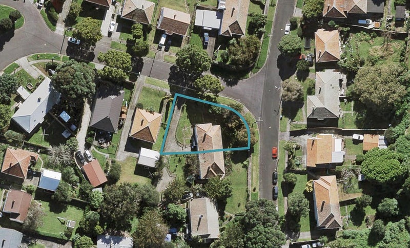 14 Fulljames Avenue, Mount Roskill, Auckland - Carousel 1
