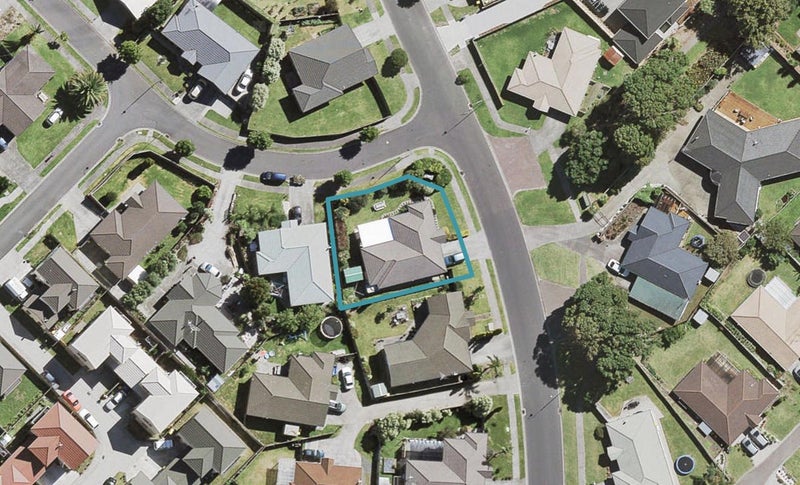 27 Ferngrove Avenue, Ranui, Auckland - Carousel 1