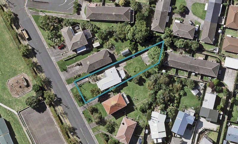 222 Queens Road, Panmure, Auckland - Carousel 1