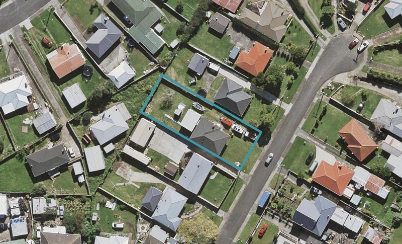 8 Fleming Street, Mangere East, Auckland - Carousel 1